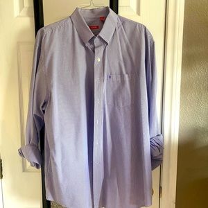 Men's Izod button up dress shirt.